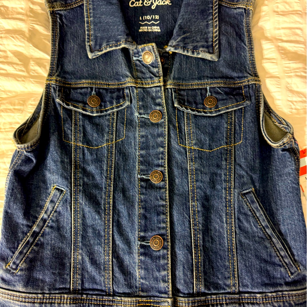 Cat and Jack 10/12 Denim Vest.